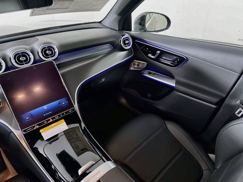 Certified 2026 Mercedes-Benz GLC 300 4MATIC image 21