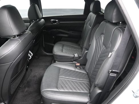 Certified 2026 Kia Sorento SX Prestige AWD/4WD image 32