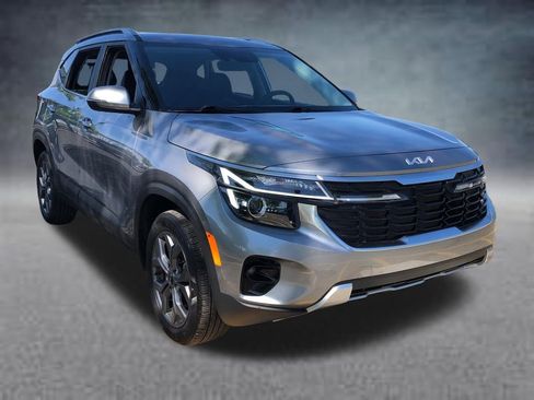 Used 2024 Kia Seltos S AWD/4WD image 16