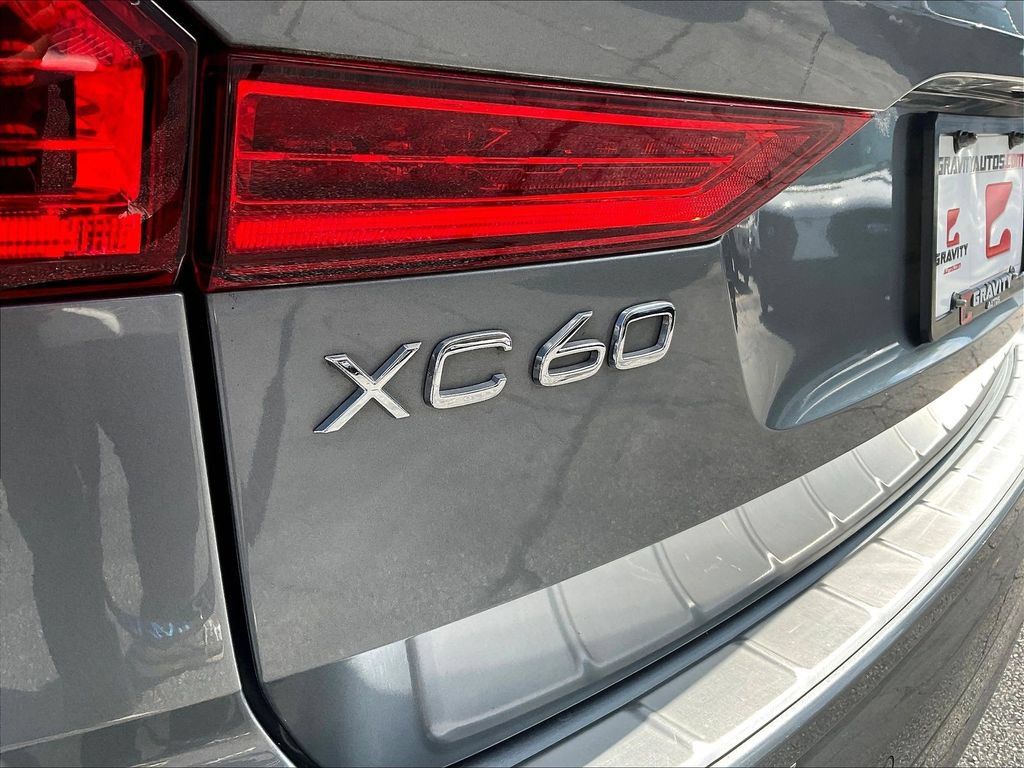 Used 2021 Volvo XC60 T5 Inscription w/ Protection Package Premier FWD image 21