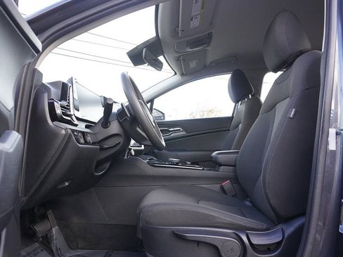 Used 2023 Kia Sportage LX image 31
