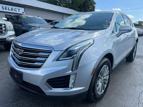 Used 2017 Cadillac XT5 Luxury w/ Driver Awareness Package FWD image 2