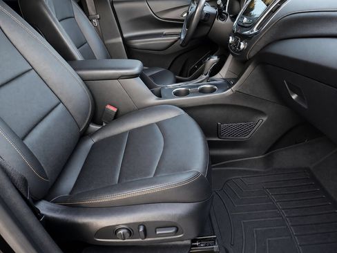 Used 2018 Chevrolet Equinox Premier FWD image 41