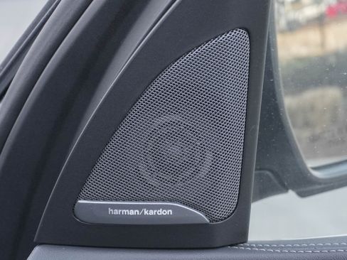 Certified 2025 BMW X7 xDrive40i image 15