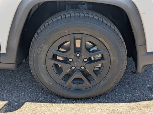 Used 2018 Jeep Compass Sport image 10