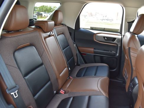 Certified 2025 Ford Bronco Sport Outer Banks w/ Outer Banks Tech Package+ AWD/4WD image 31