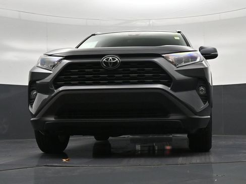 Used 2021 Toyota RAV4 XLE AWD/4WD image 30