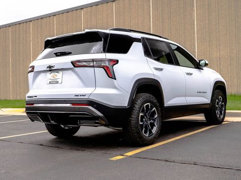 New 2026 Chevrolet Equinox ACTIV AWD/4WD image 9