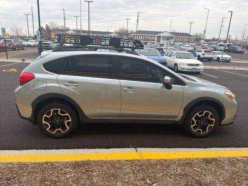 Used 2016 Subaru Crosstrek 2.0i Premium w/ Moonroof Package image 23
