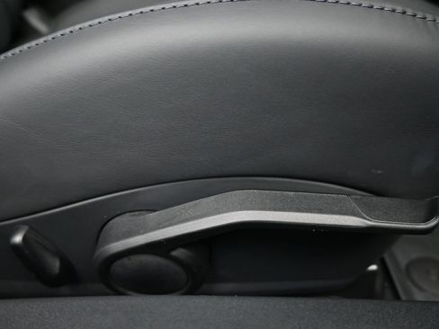 Used 2025 Porsche 718 Cayman S image 13