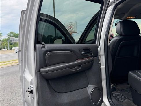 Used 2008 GMC Sierra 1500 Denali AWD/4WD image 26