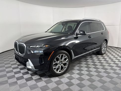 Used 2024 BMW X7 xDrive40i w/ Climate Comfort Package image 1