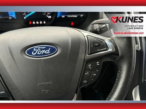 Used 2022 Ford Edge Titanium AWD/4WD image 44