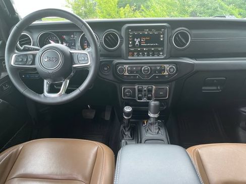 Used 2023 Jeep Wrangler Unlimited Sahara w/ Cold Weather Group AWD/4WD image 12