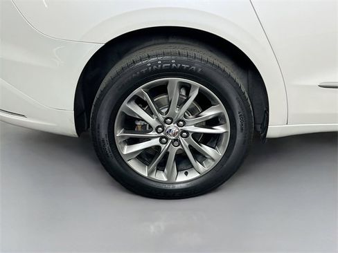 Used 2023 Buick Enclave Avenir w/ Avenir Technology Package image 40