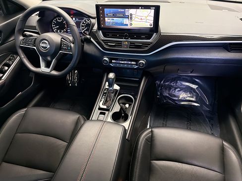 Used 2024 Nissan Altima 2.0 SR image 12