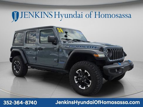 Used 2024 Jeep Wrangler Unlimited Rubicon 4xe AWD/4WD image 2