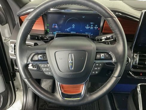 Used 2024 Lincoln Navigator Reserve w/ Equipment Group 201A image 18