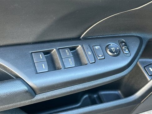 Certified 2019 Honda Insight Touring image 12