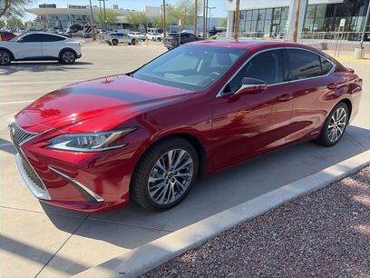 Used 2021 Lexus ES 300h w/ Premium Package