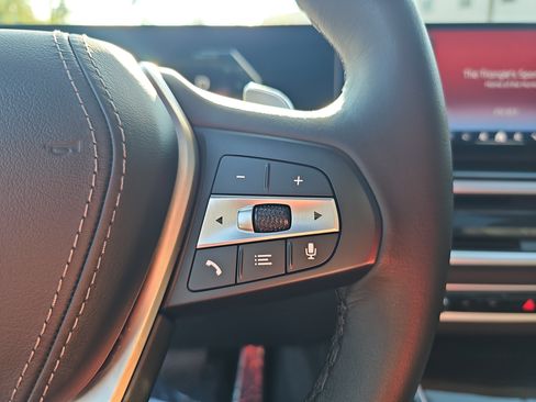 Used 2024 BMW X5 sDrive40i w/ Premium Package RWD image 18