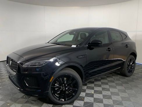 Used 2024 Jaguar E-PACE R-Dynamic SE image 2