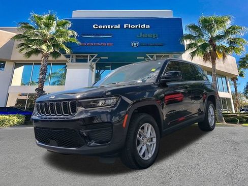 Used 2025 Jeep Grand Cherokee Laredo X w/ Trailer Tow Package RWD image 9