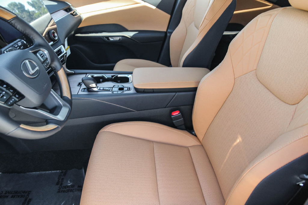 New 2026 Lexus RX 450h AWD w/ Convenience Package image 18