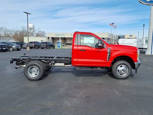 New 2026 Ford F350 XLT w/ XLT Value Package image 17