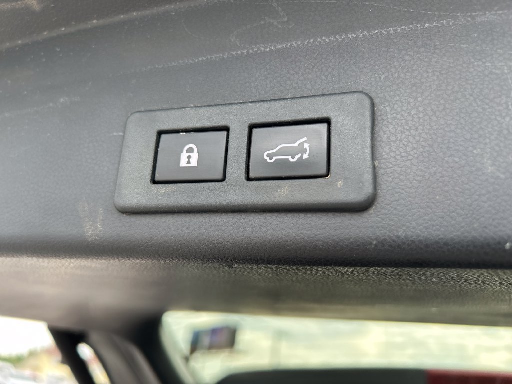 Used 2022 Subaru Ascent Premium w/ Convenience Package AWD/4WD image 14