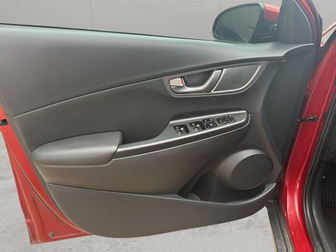 Used 2021 Hyundai Kona Limited w/ Cargo Package FWD image 36