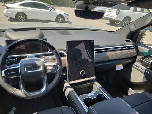 New 2025 GMC Sierra EV Denali image 28