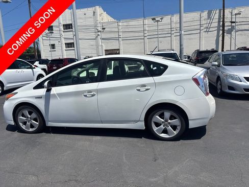 Used 2015 Toyota Prius Five FWD image 7