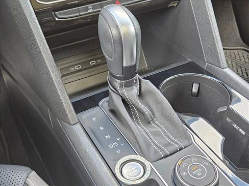 Used 2022 Volkswagen Atlas SEL Premium AWD/4WD image 12