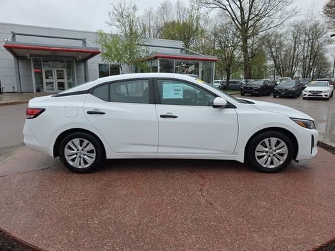 Used 2025 Nissan Sentra S FWD image 6