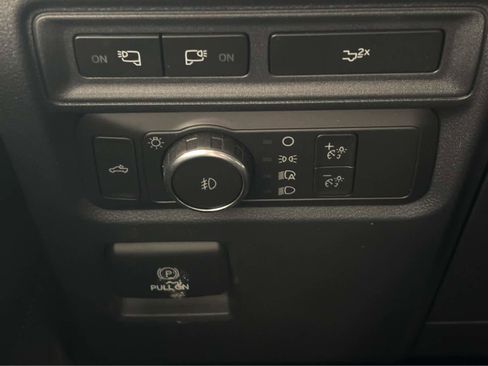 Used 2022 Ford F150 XLT w/ Equipment Group 302A High image 28