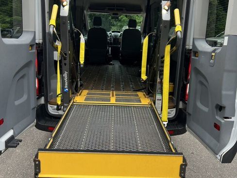 Used 2015 Ford Transit 350 XL RWD image 17