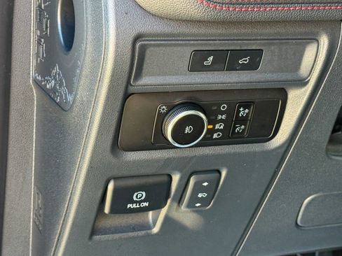Used 2023 Ford Expedition Limited AWD/4WD image 33