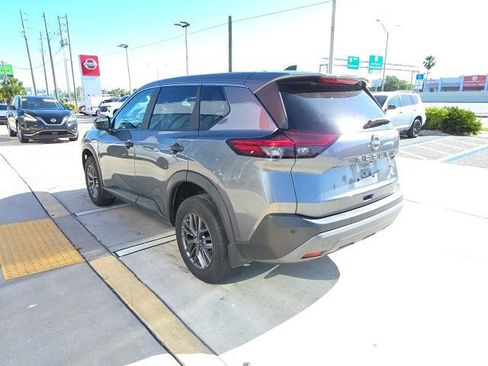 Used 2023 Nissan Rogue S image 6