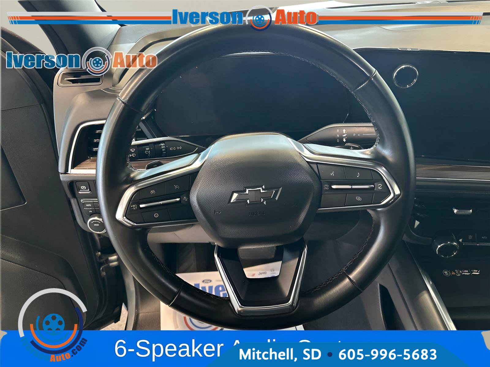Used 2025 Chevrolet Suburban Z71 AWD/4WD image 18