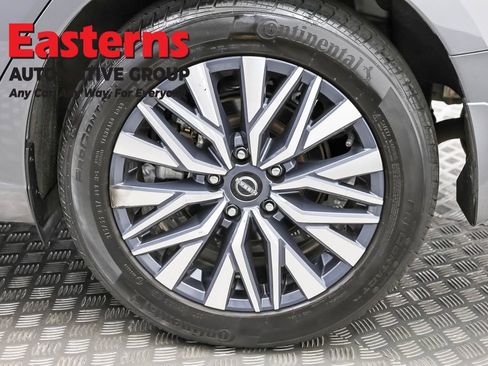 Used 2024 Nissan Altima 2.5 SV w/ SV Premium Package AWD/4WD image 31