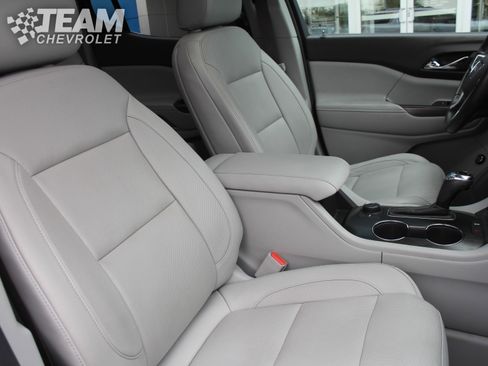 Used 2018 GMC Acadia SLT AWD/4WD image 32