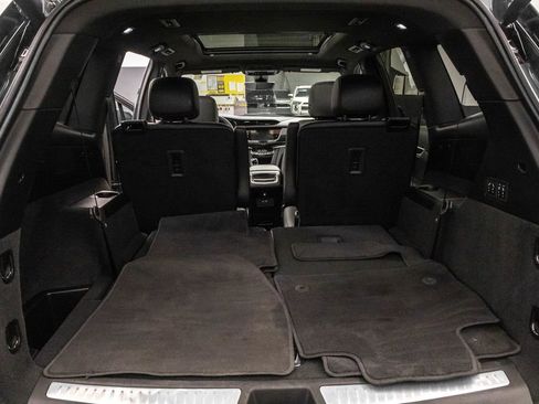 Used 2023 Cadillac XT6 Sport w/ Technology Package image 28