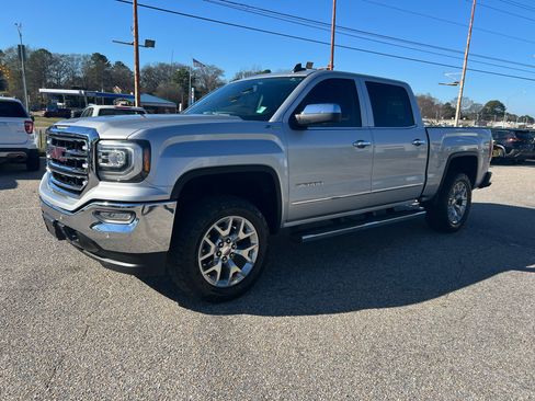 Used 2018 GMC Sierra 1500 SLT image 12