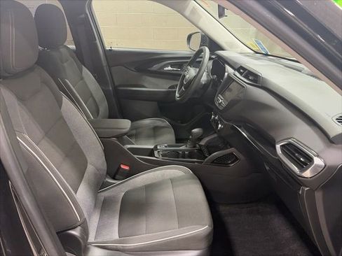 Used 2022 Chevrolet TrailBlazer LT FWD image 11