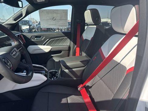 New 2026 GMC Canyon AT4X image 11