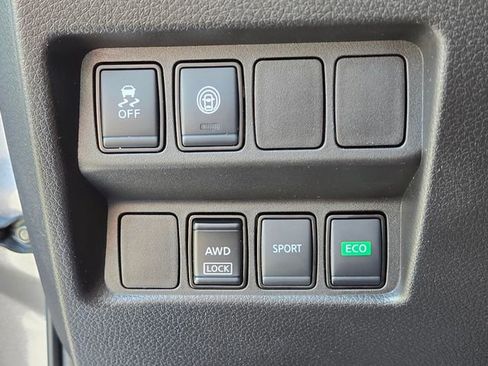 Used 2022 Nissan Rogue Sport S AWD/4WD image 32