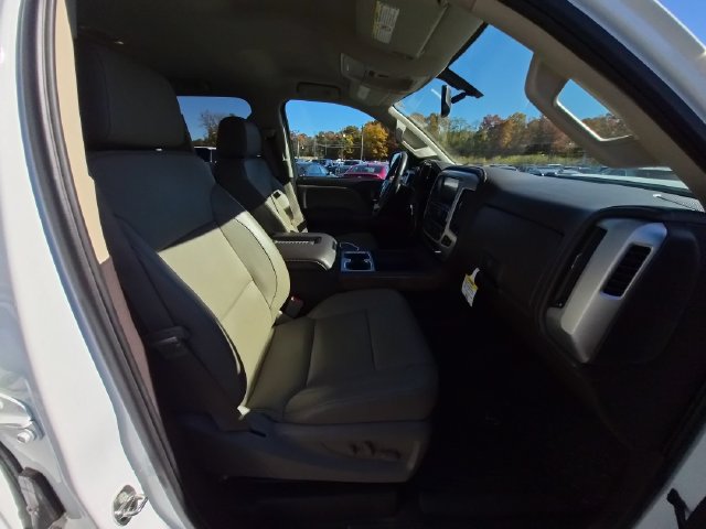 Used 2016 GMC Sierra 2500 SLT w/ Duramax Plus Package AWD/4WD image 34