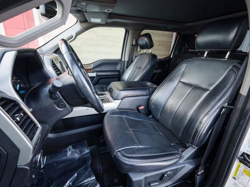 Used 2018 Ford F150 Lariat w/ Equipment Group 502A Luxury image 14