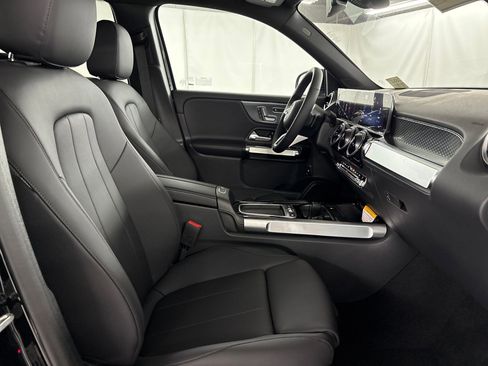 Certified 2026 Mercedes-Benz GLB 250 image 29